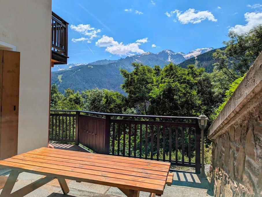 Residence Gardenia Con Terrazza 40Mq Privata & Garage Privato Vione Eksteriør bilde