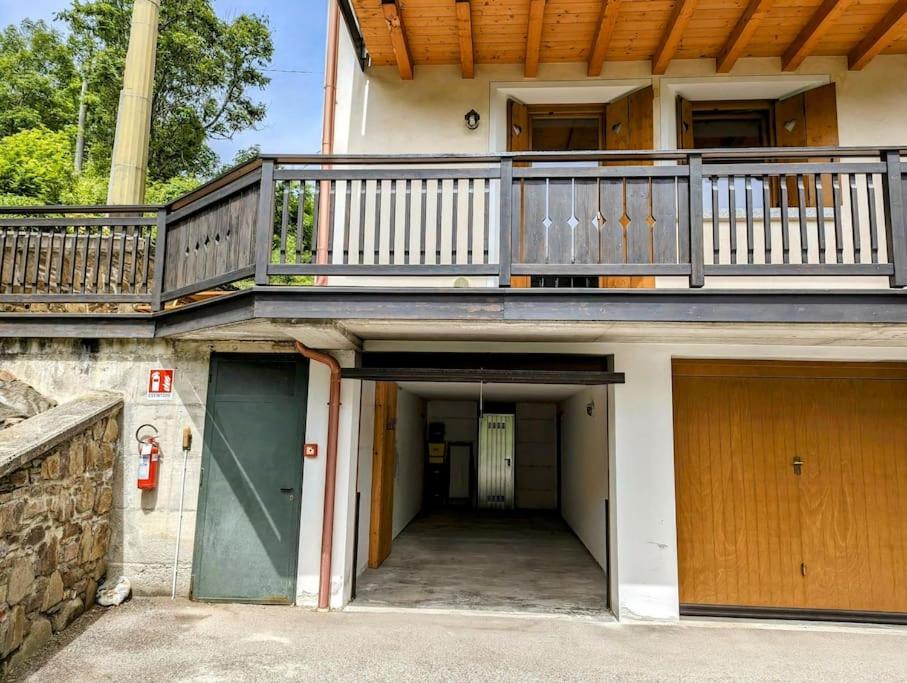 Residence Gardenia Con Terrazza 40Mq Privata & Garage Privato Vione Eksteriør bilde